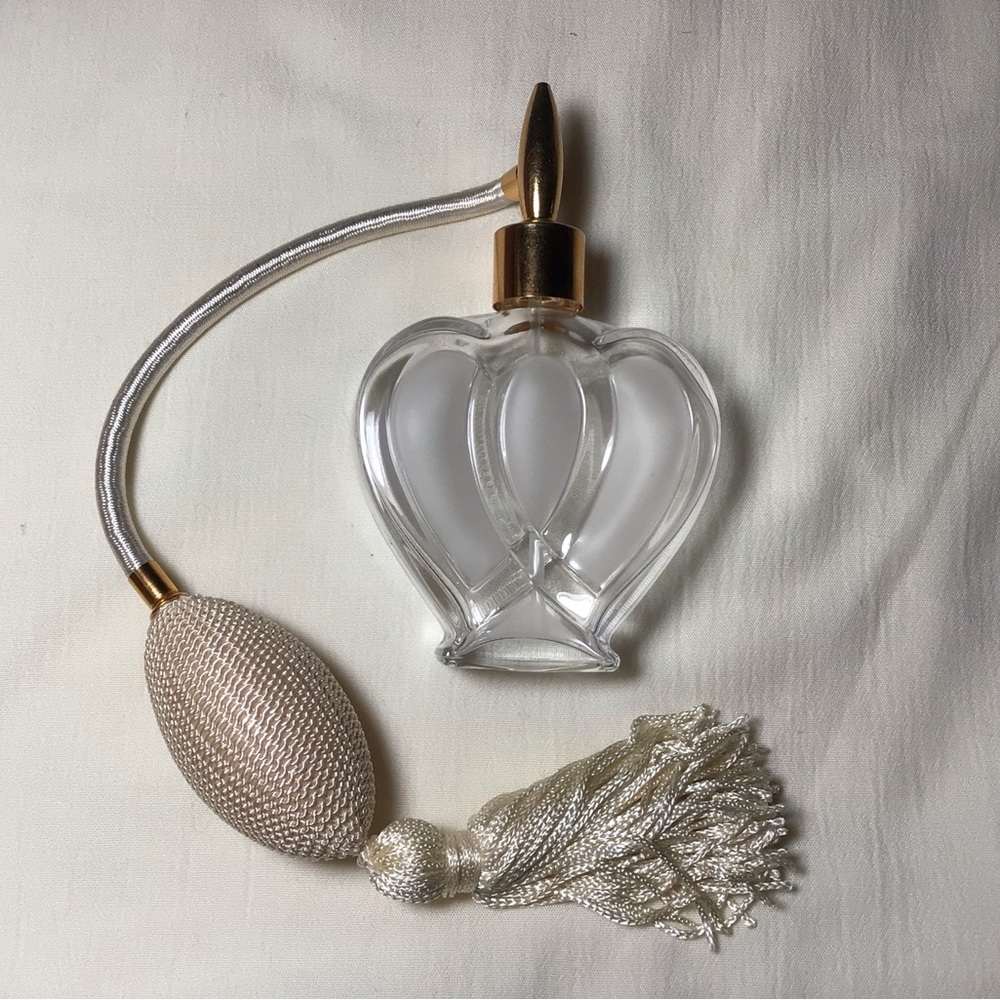 Estee Lauder Refillable Heart's Desire Perfume Spray Bottle Atomizer Works - Picture 4 of 7
